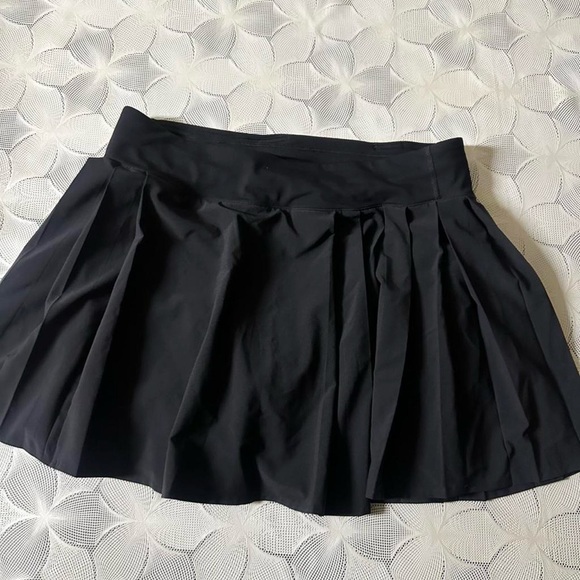 Lululemon Side-pleated Tennis Skirt - Picture 2 of 5